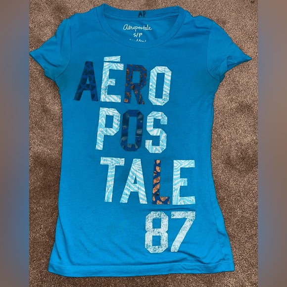 Aeropostale women’s Teal Graphic T-Shirt sz small - Picture 1 of 3
